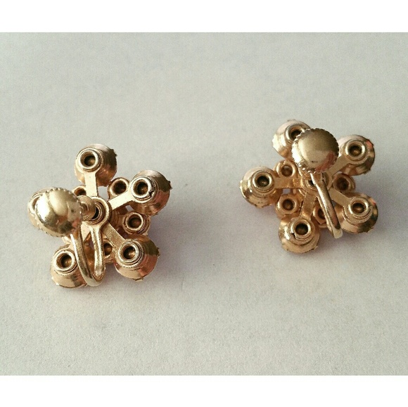 Vintage Weiss ruby rhinestone screwback earrings - Picture 5 of 5